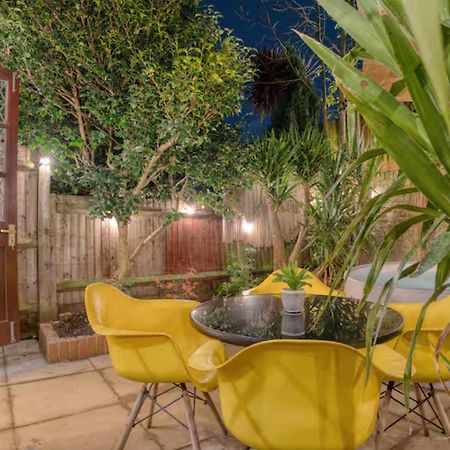 Вилла The Zen Den With Hot Tub And Garden Лондон Экстерьер фото