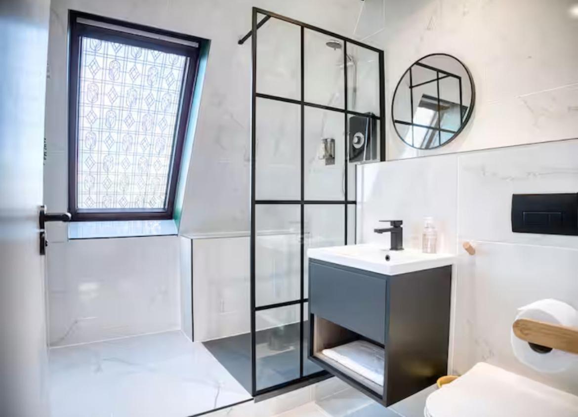 Вилла The Zen Den With Hot Tub And Garden Лондон Экстерьер фото