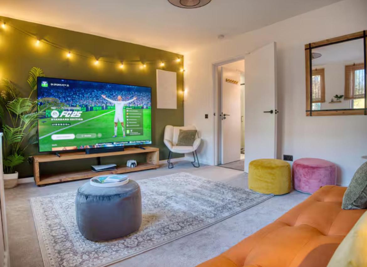 Вилла The Zen Den With Hot Tub And Garden Лондон Экстерьер фото
