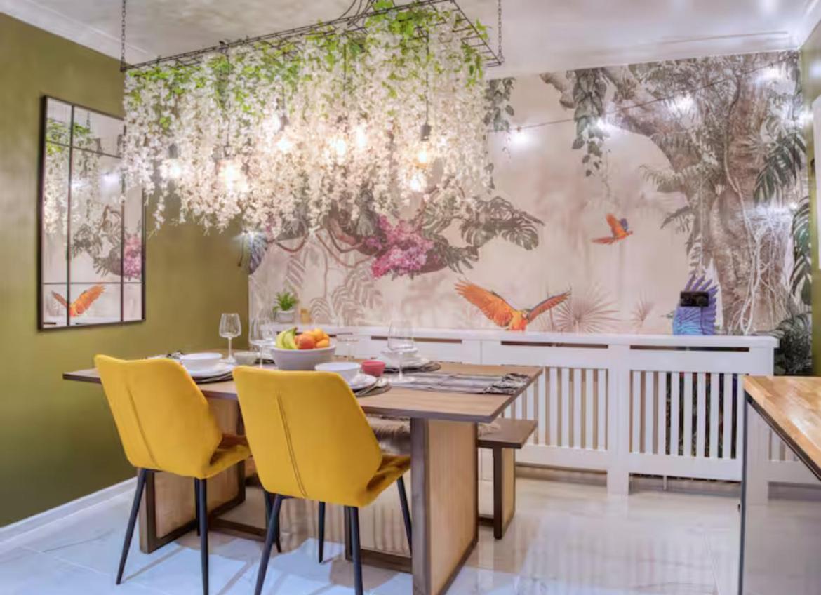 Вилла The Zen Den With Hot Tub And Garden Лондон Экстерьер фото