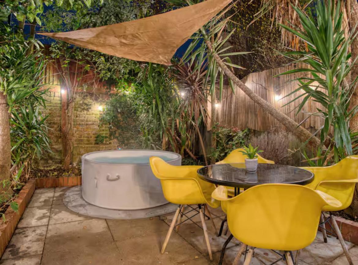 Вилла The Zen Den With Hot Tub And Garden Лондон Экстерьер фото